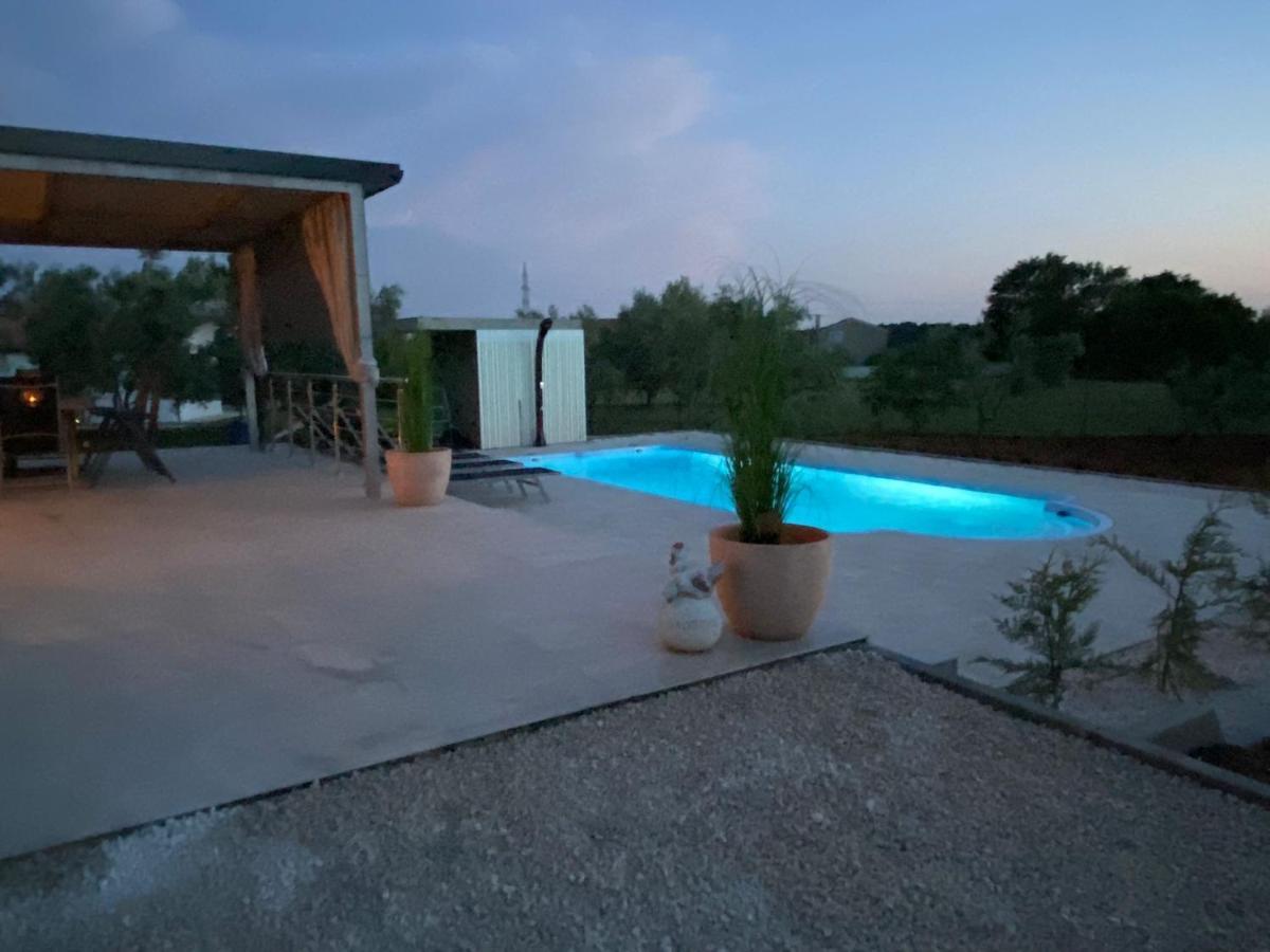 מדולין Naturia Holiday House מראה חיצוני תמונה