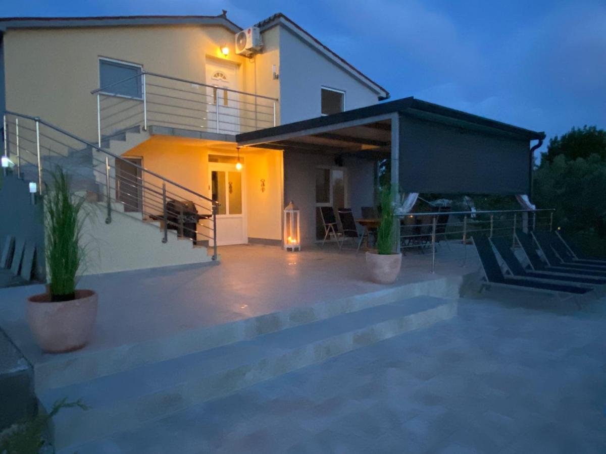 מדולין Naturia Holiday House מראה חיצוני תמונה
