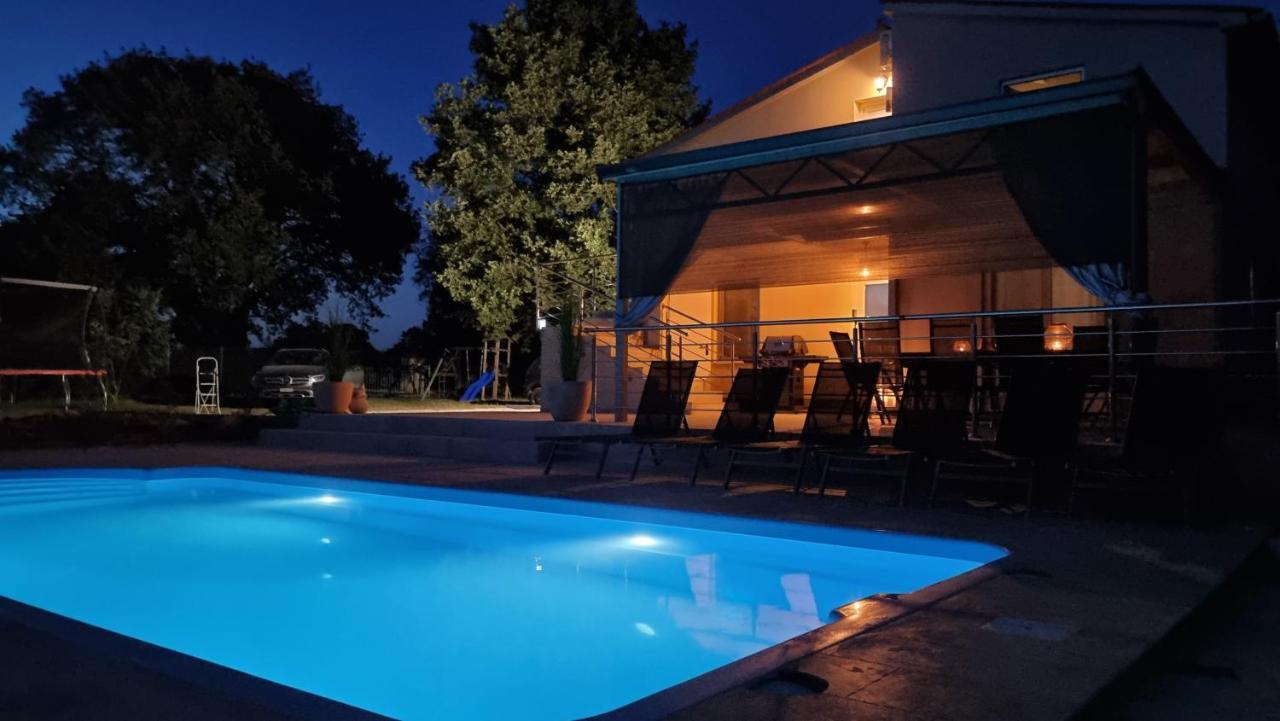 מדולין Naturia Holiday House מראה חיצוני תמונה