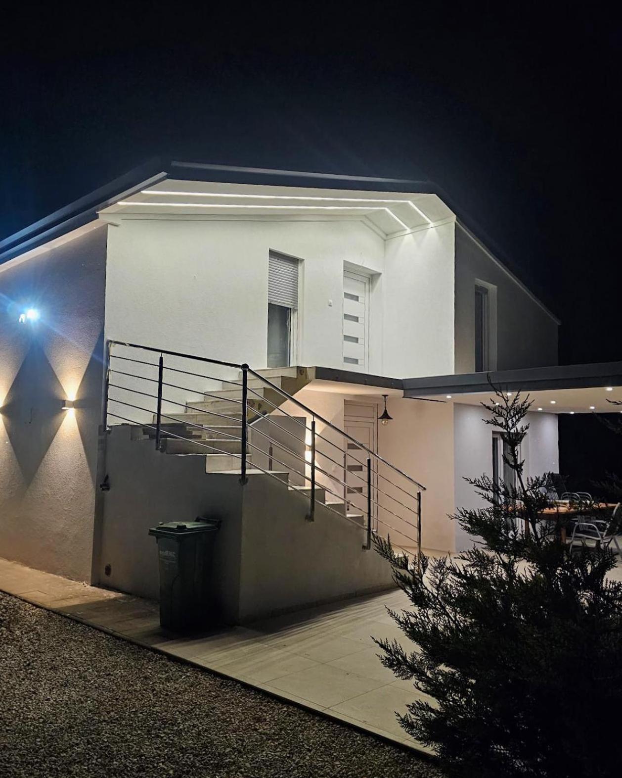 מדולין Naturia Holiday House מראה חיצוני תמונה